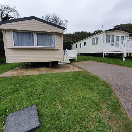 New 3 Bedroom Caravan, Sleeps 8, At Parkdean Newquay New Quay