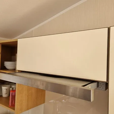 New 3 Bedroom Caravan, Sleeps 8, At Parkdean Newquay Vakantiehuis New Quay