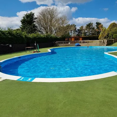 Vakantiehuis New 3 Bedroom Caravan, Sleeps 8, At Parkdean Newquay *
