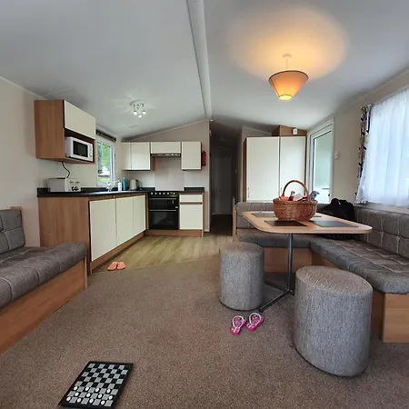New 3 Bedroom Caravan, Sleeps 8, At Parkdean Newquay